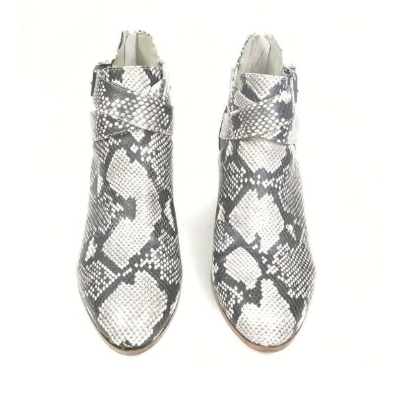 FERGALICIOUS KELSEY ANKLE BOOTS NATURAL SNAKE PRINT SIZE 9.5 - Picture 2 of 8